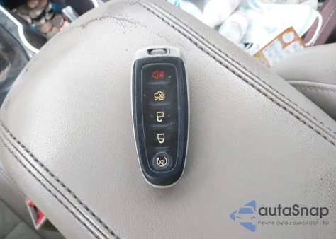 2014 Ford Escape Titanium z USA, uszkodzony, nr VIN 1FMCU9J94EUD53193